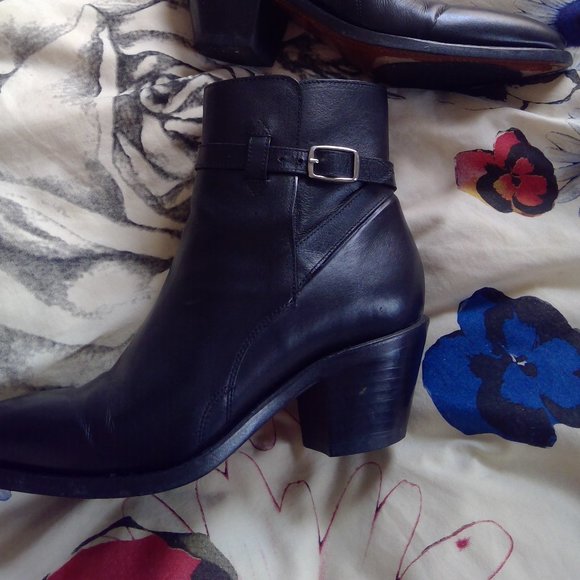 R.M. Williams Women's Leather Black Booties - Picture 4 of 8